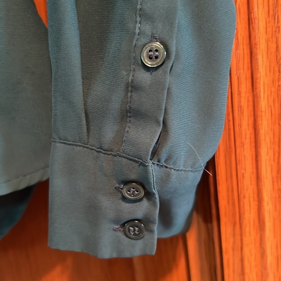 H&M Long Sleeve Green Blouse - Picture 4 of 6